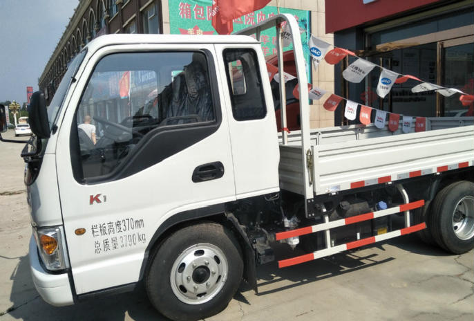 江淮康铃 k1 102马力 3.4米排半栏板轻卡(hfc1040p93k2b4v)的产品配图